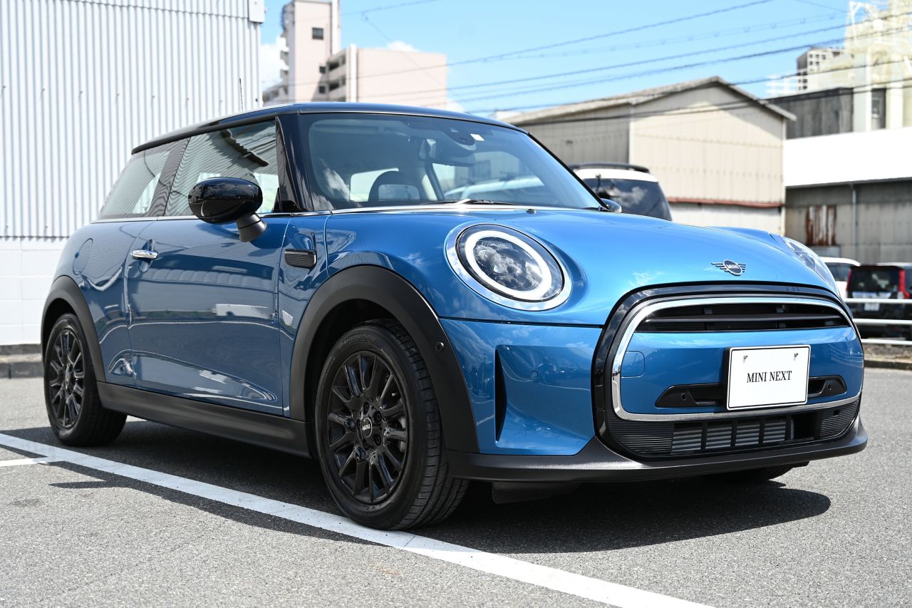 MINI Cooper F56 RHD