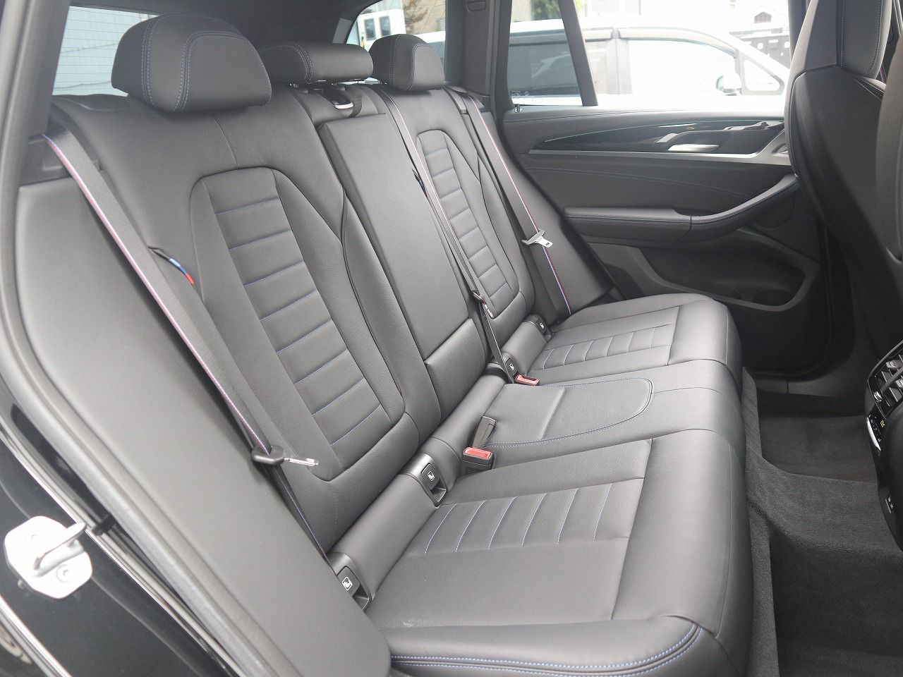 G01 X3 M40d RHD LCI ZA