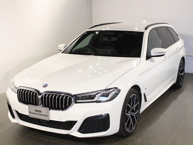 520d xDrive Touring RHD
