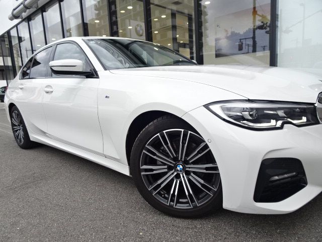 G20 320d xDrive RHD Saloon