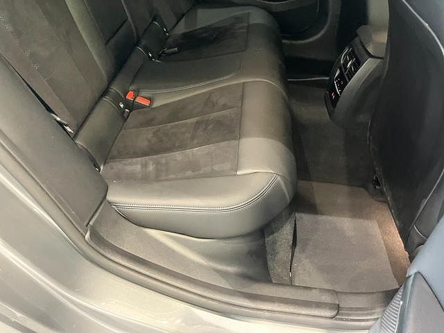 320d xDrive Berline RHD