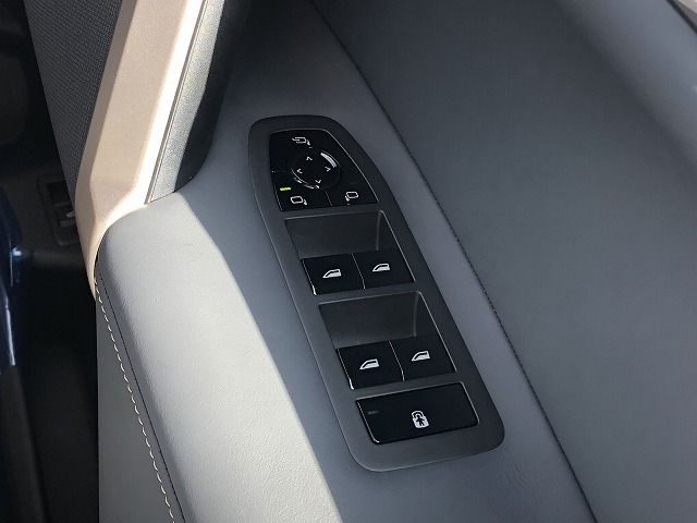 i20 iX xDrive40