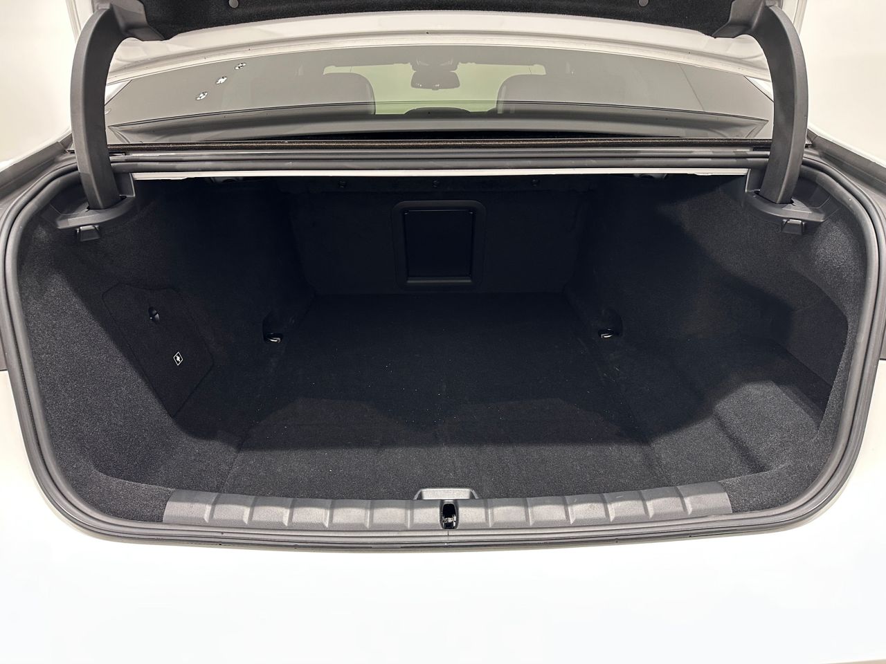 i7 xDrive60 Sedan RHD