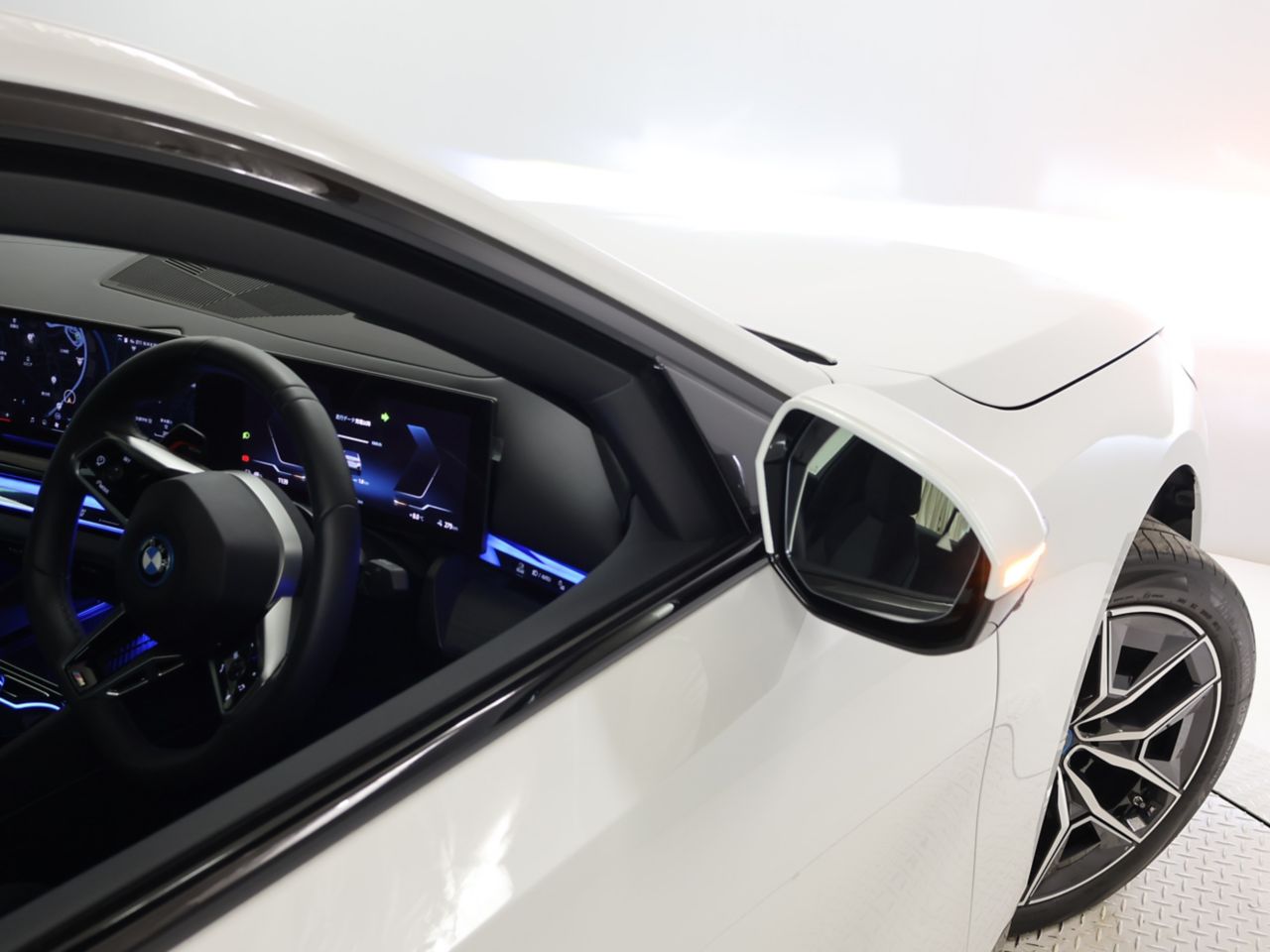 BMW i5 eDrive40 Sedan RHD