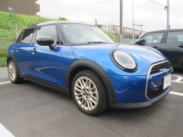 F65 MINI Cooper S 5Dr