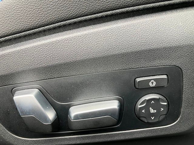 M240i xDrive Coupé RHD