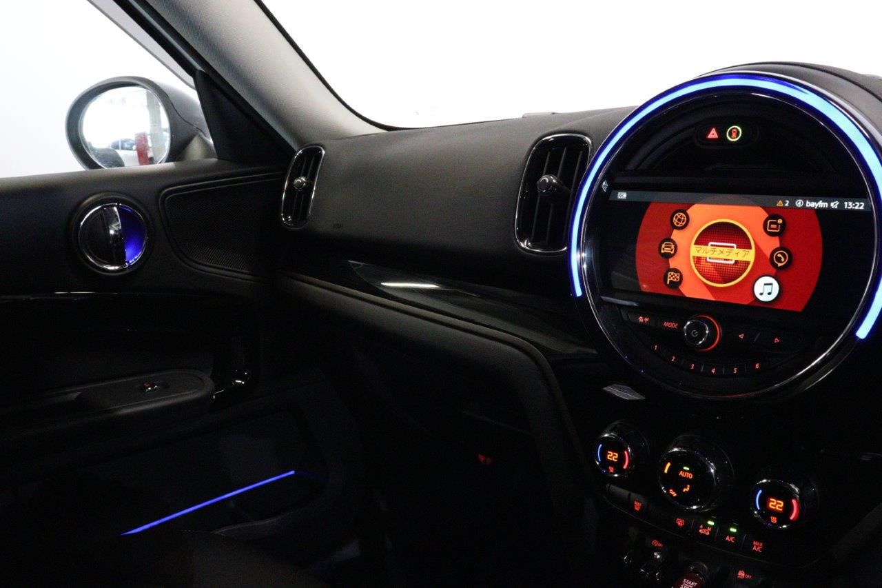 MINI CROSSOVER COOPER D