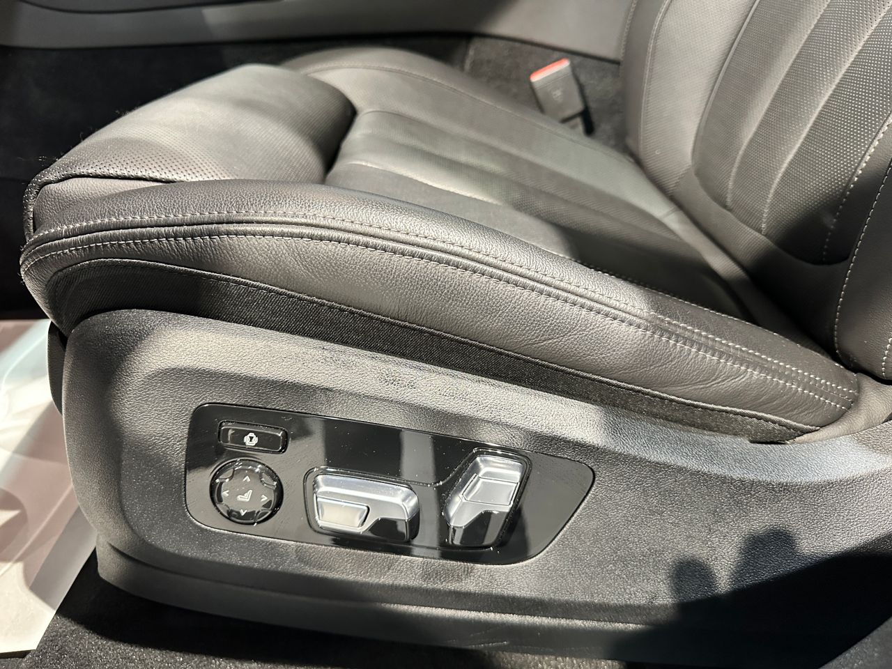 X6 xDrive30d RHD