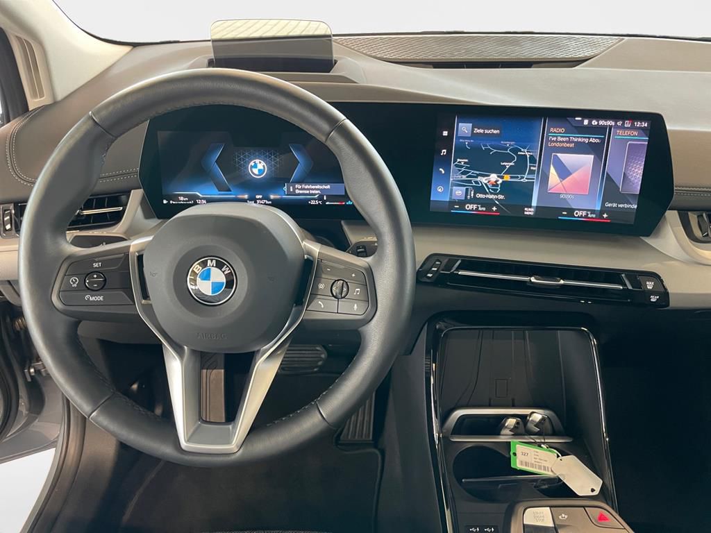BMW 218