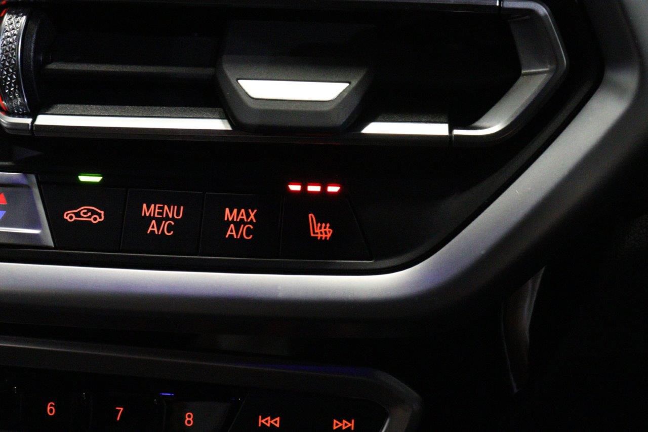G01 X3 M40d RHD LCI ZA