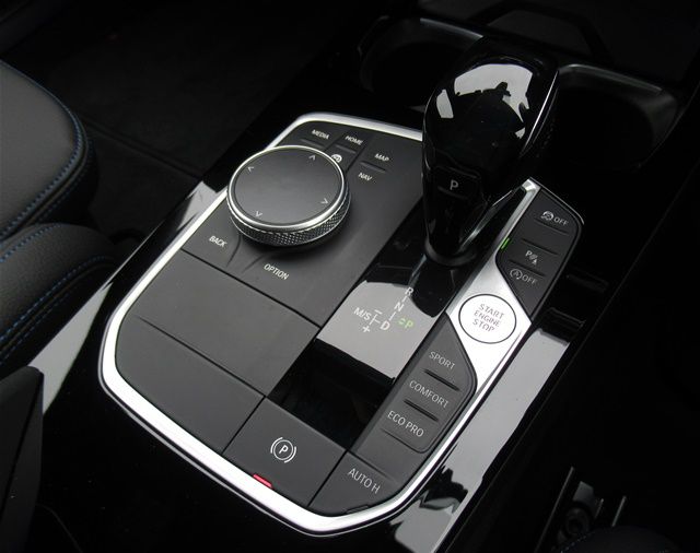 F40 118d Sports Hatch 5-door B47 2.0d