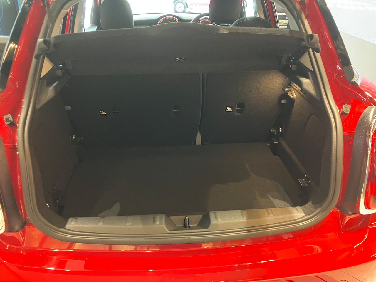 F55 COOPER D (AT)
