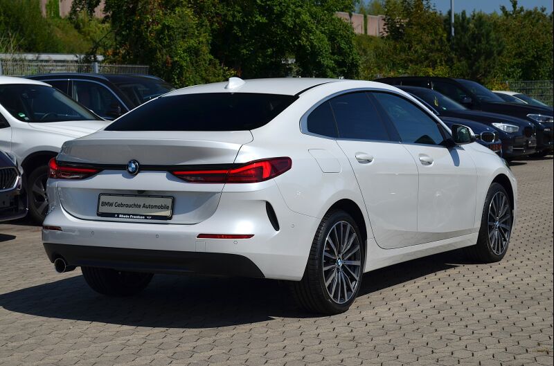 BMW 218