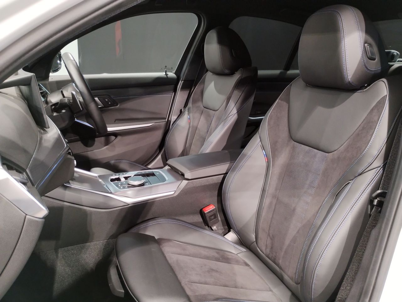 G20 320i Saloon LCI RHD MX