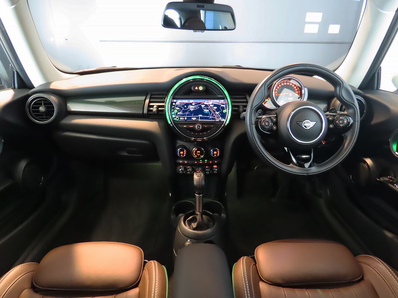 F56 COOPER S D(AT)