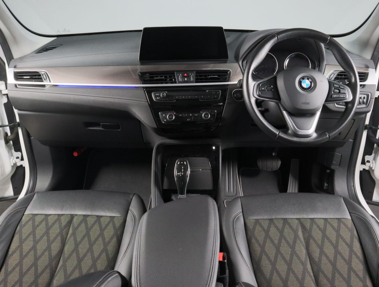 X1 sDrive18i RHD
