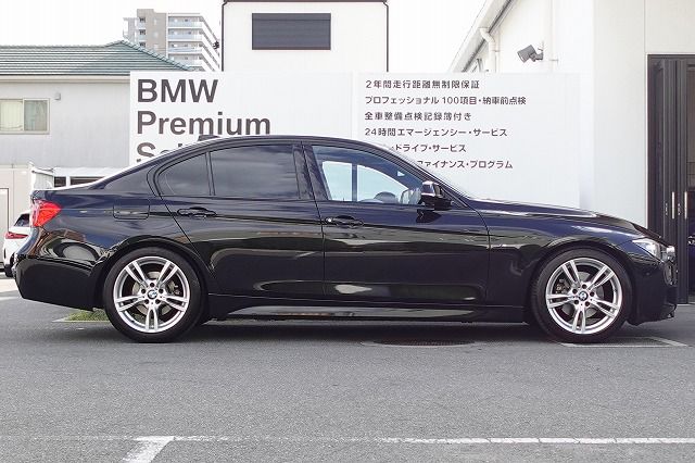 320I SEDAN RHD