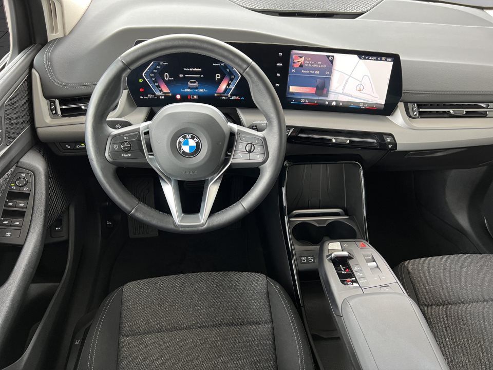 BMW 218