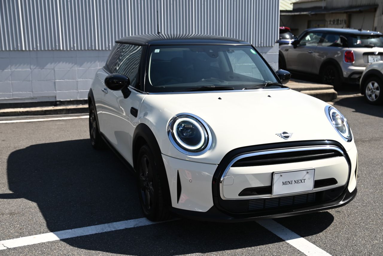 MINI Cooper F56 RHD