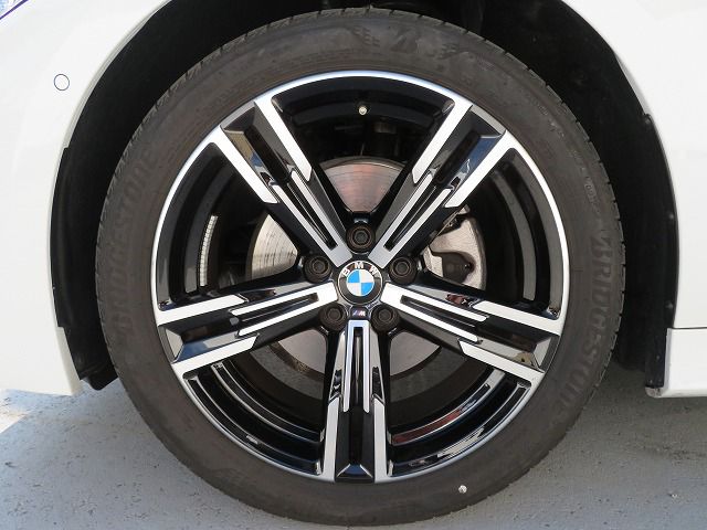 320d xDrive Berline RHD