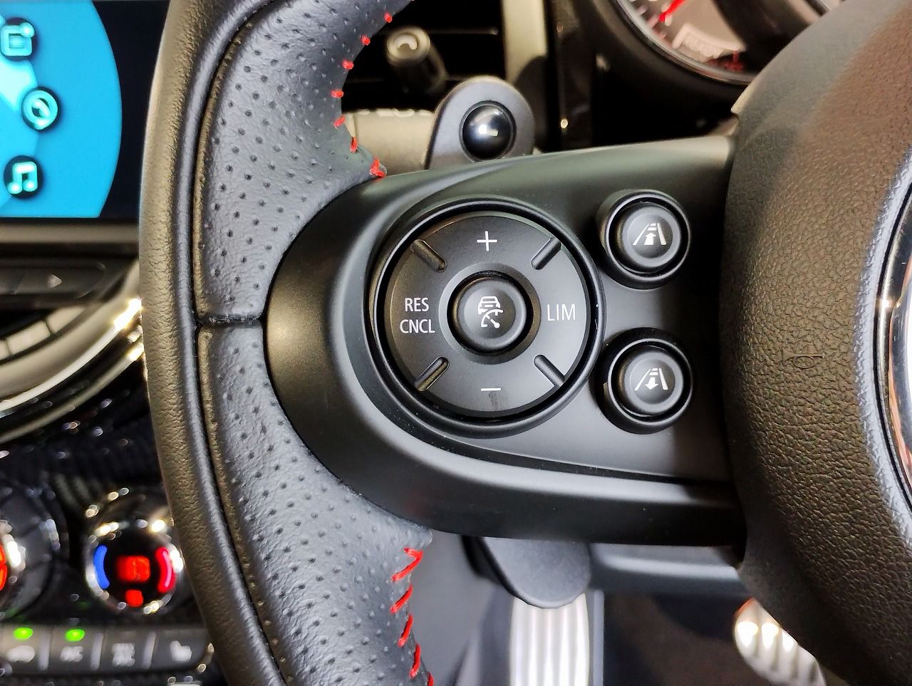 F57 MINI John Cooper Works Convertible LCI