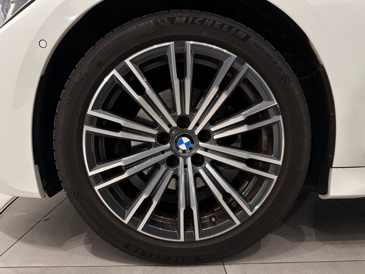 G21 320i RHD