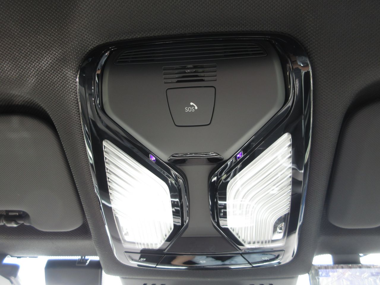 X* M50i RHD