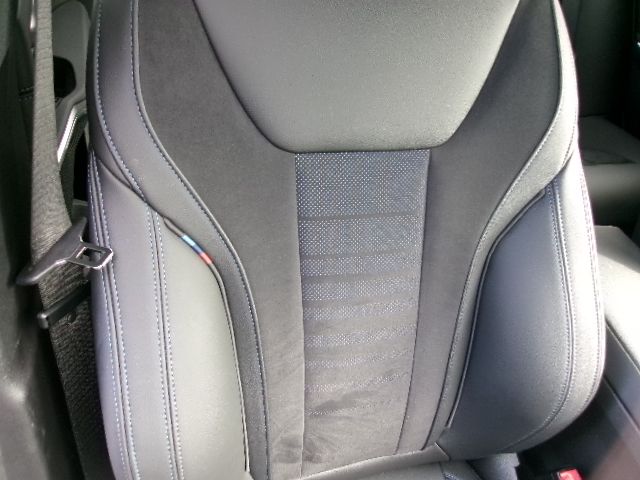 320d xDrive Berline RHD