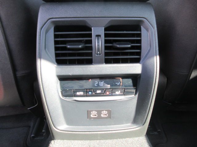 320d xDrive Berline RHD