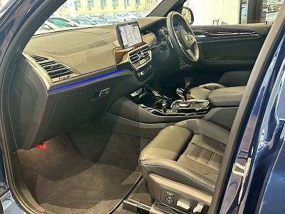 G01 X3 M40i RHD LCI ZA