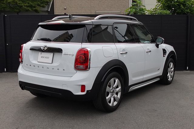 MINI CROSSOVER COOPER D ALL4