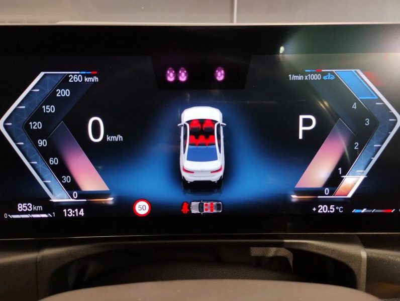 320d xDrive Berline RHD