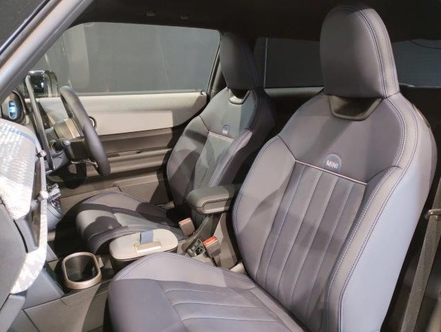 F66 MINI Cooper C 3Dr