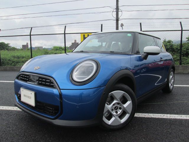 THE NEW MINI COOPER (3-DOOR) C