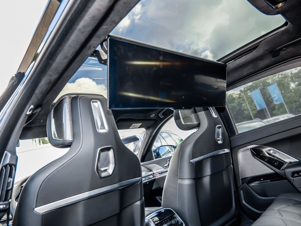 BMW 760