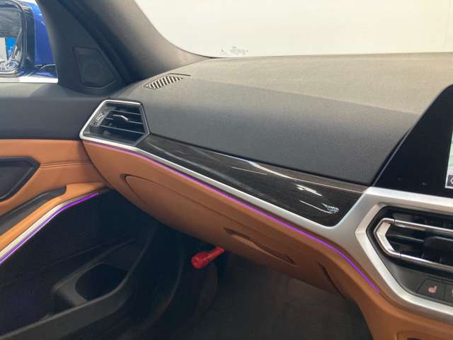 G20 320d xDrive RHD Saloon