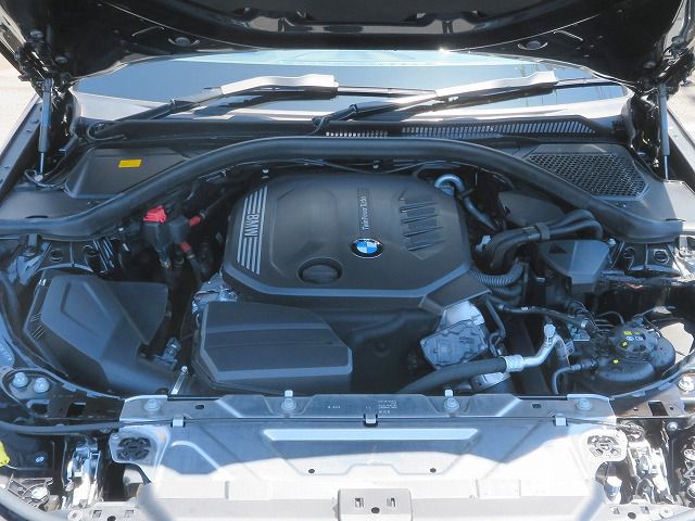 320d xDrive Berline RHD