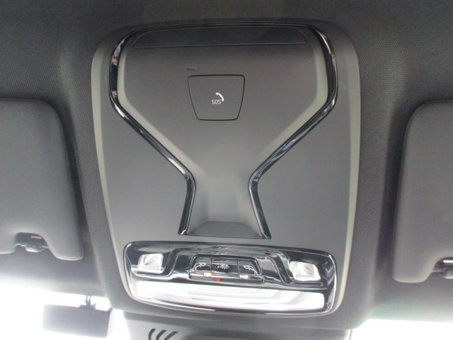 320d xDrive Berline RHD