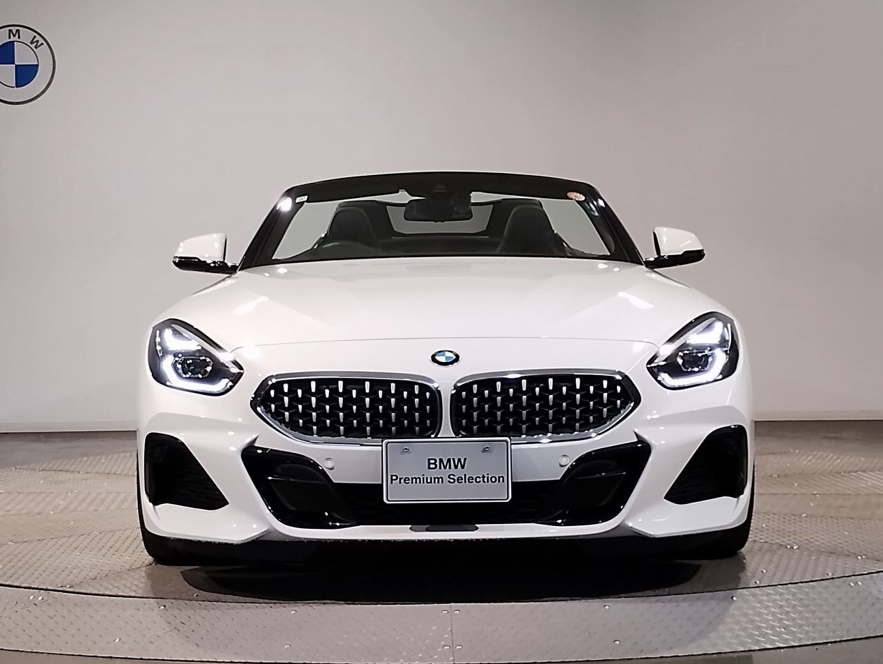 G29 z4 sDrive20i RHD