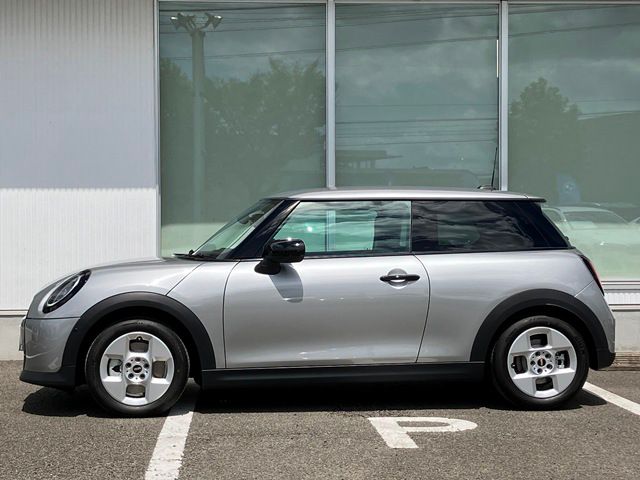 F66 MINI Cooper C 3Dr