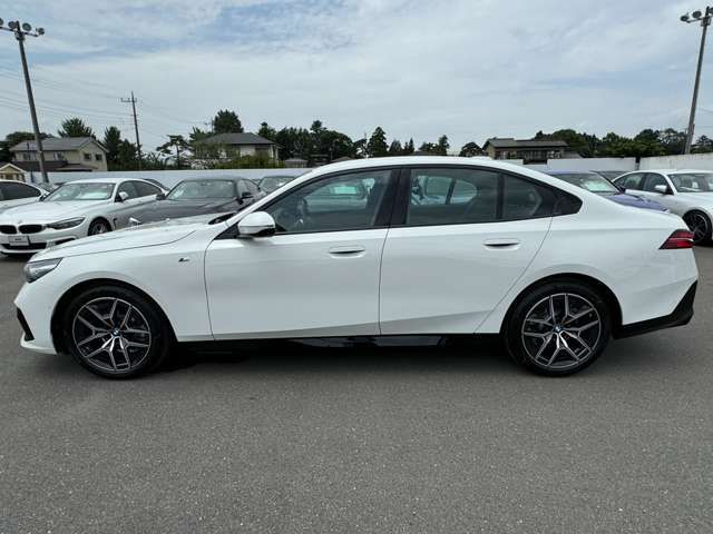 520i Sedan RHD