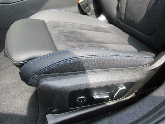 320d xDrive Berline RHD