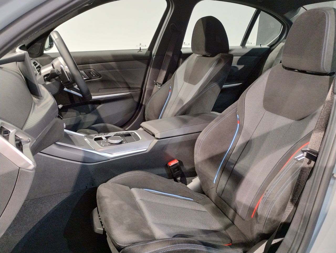 G20 320i Saloon LCI RHD MX