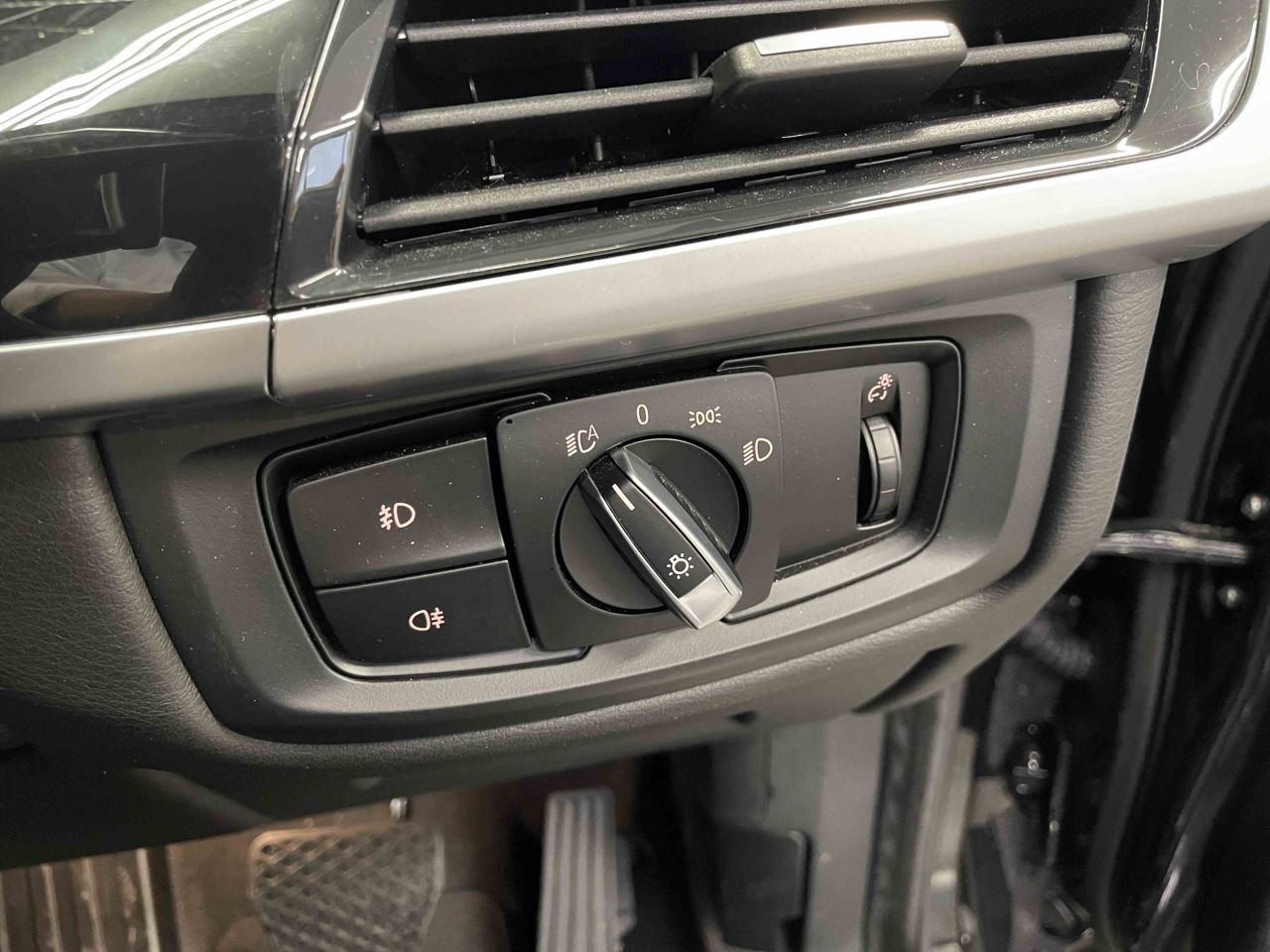X6M RHD