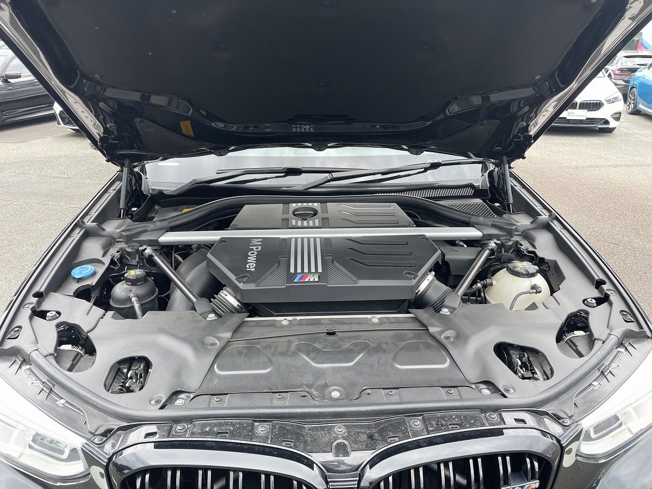 X4 M RHD