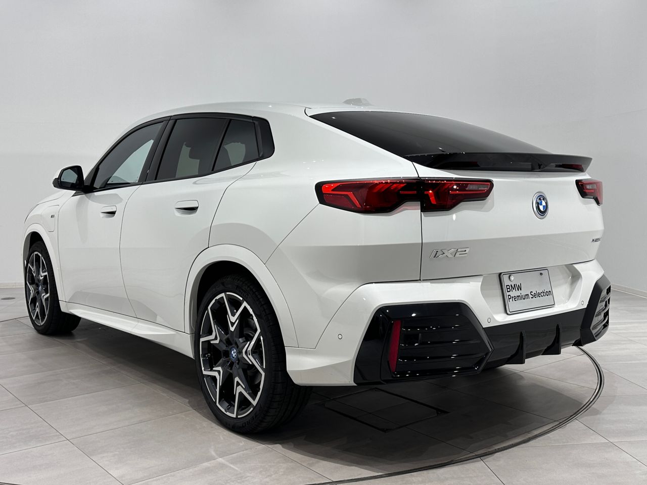 iX2 xDrive30 MSP