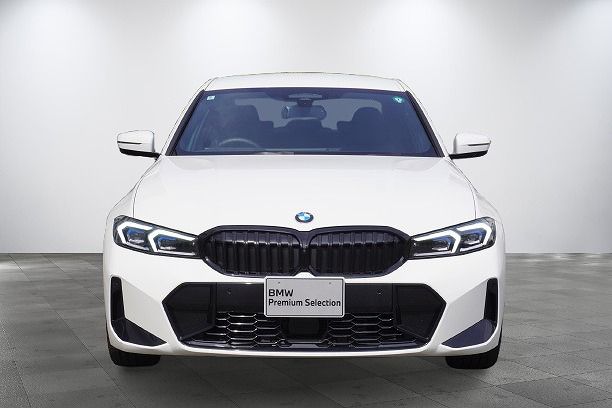 320d xDrive Berline RHD