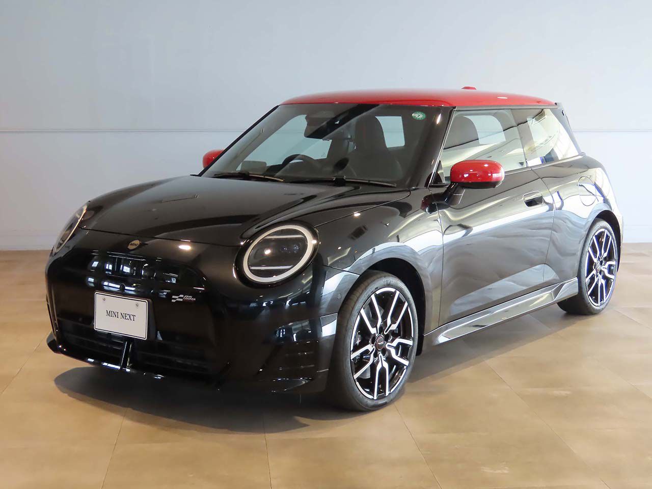 THE NEW ALL-ELECTRIC MINI COOPER SE