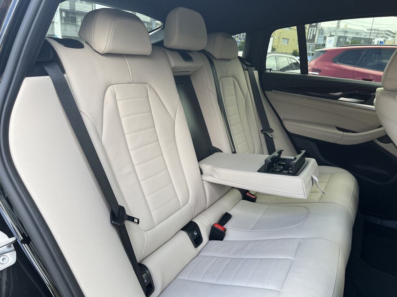 X4 xDrive20d RHD