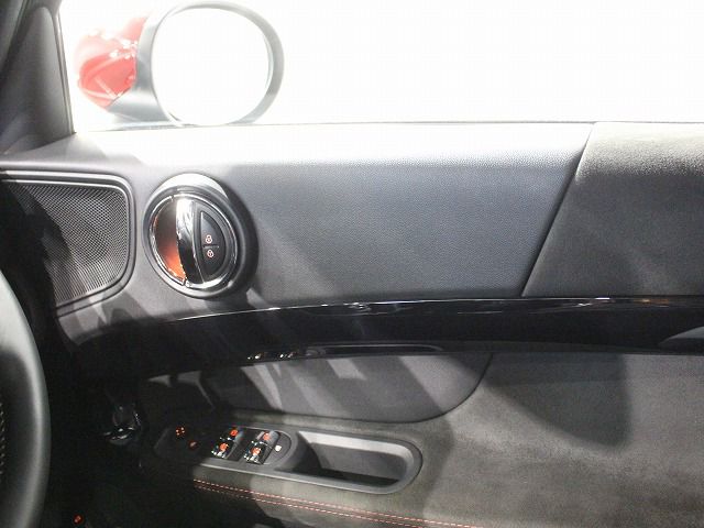 MINI John Cooper Works ALL4 Countryman RHD